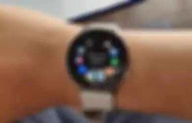 Menu utama Samsung Watch Active.