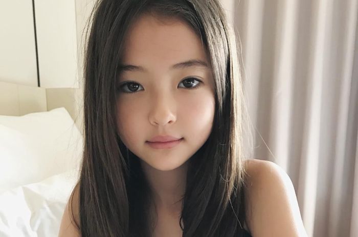 8 Gaya Rambut Cute ala Ella Gross, Model Cilik YG Entertainmet