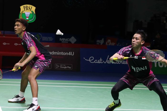 Pasangan ganda putra Indonesia, Fajar Alfian/Muhammad Rian Ardianto, pada babak perempat final Indonesia Open 2022 di Istora Senayan, Jakarta, Jumat (17/6/2022).