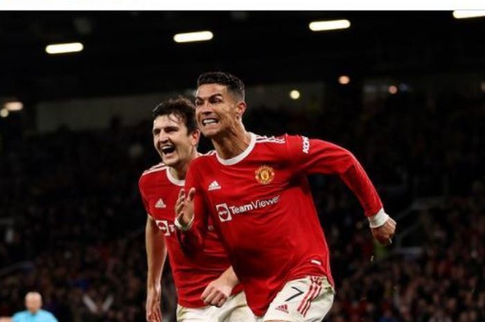 Megabintang Manchester United, Cristiano Ronaldo, merayakan gol ke gawang Atalanta dalam laga Grup F Liga Champions di Stadion Old Trafford, Rabu (20/10/2021).