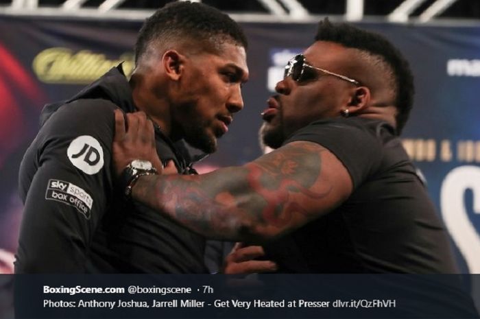 Momen saat Anthony Joshua (kiri) dan Jarrell Miller (kanan) saling berhadapan dalam sesi konferensi pers yang berlangsung pada Selasa (19/2/2019).