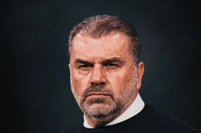 Pelatih baru Tottenham Hotspur, Ange Postecoglou, secara resmi telah diumumkan oleh klub.