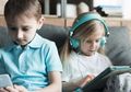 Sekolah Online, Orang Tua Perlu Lakukan Hal Ini untuk Cegah Kerusakan Penglihatan pada Anak Saat Gunakan Gadget