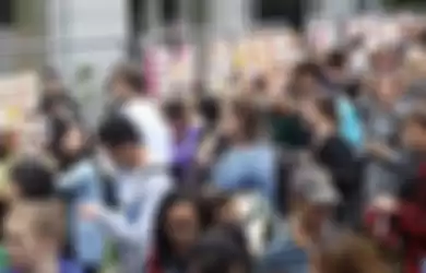 Ratusan mahasiswa University of Canterbury berkumpul melakukan aksi solidaritas untuk korban aksi terorisme di dua masjid kota Christchurch.