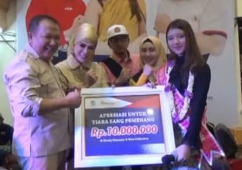 Pulang Bersambut Antusias Masyarakat serta Bawa Hadiah Ratusan Juta dan Mobil, Tiara Idol Masih Kantongi Rp 10 Juta dari Seorang Pengusaha Jember