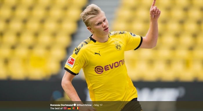 Penyerang Borussia Dortmund, Erling Haaland, melakukan selebrasi.