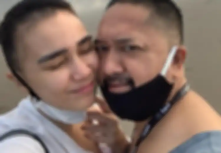Suami Idaman! Feby Febiola Idap Kista Ovarium hingga Terpaksa Potong Rambut Botak, Ini Janji Franky Sihombing