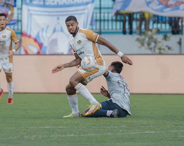 Suasana pertandingan antara PSIS Semarang melawan Dewa United, Jumat (23/2/2024). 