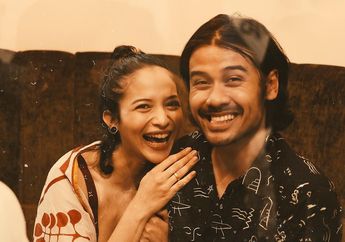 Kompak Posting Foto Pernikahan di Hari Anniversary, Putri Marino dan Chicco Jerikho Banjir Ucapan Selamat