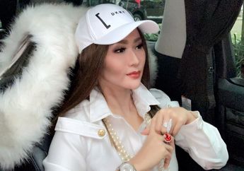Malu Kasih Nastar, Inul Daratista Beri LV dan Dior untuk Parsel Pegawainya