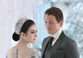 Syahrini Unggah Instastory Suapi Reino Barack, Total Harga Aksesori yang Dikenakan Lebih dari 50 Juta Rupiah!