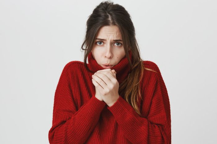 Jangan Diabaikan! Inilah 5 Penyebab Tangan dan Kaki Terasa Dingin - Stylo