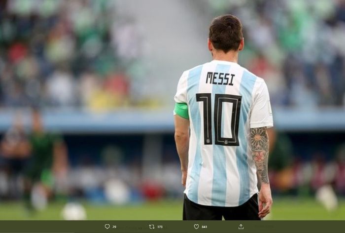 Megabintang timnas Argentina, Lionel Messi, dalam laga melawan timnas Prancis pada babk 16 besar Piala Dunia 2018.