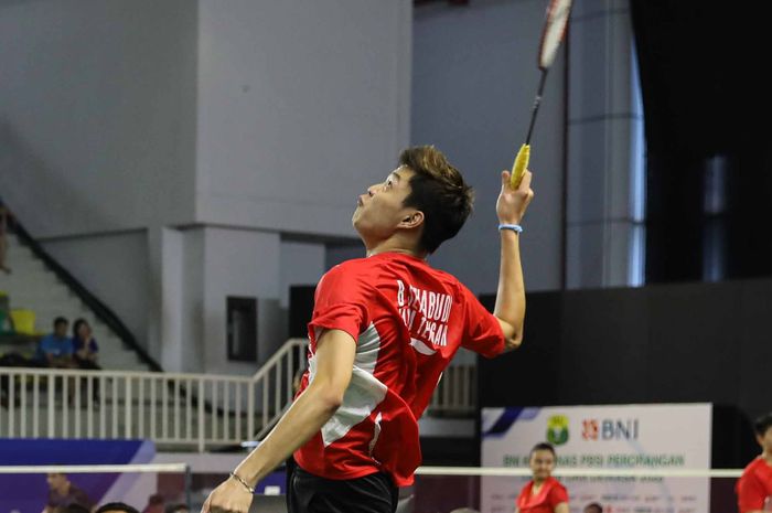 Bobby Setiabudi debut di nomor ganda pada Kejuaraan Nasional PBSI 2023 di GOR UNJ, Jakarta Timur, 18-23 Desember 2023.