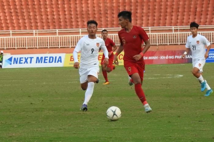 Pemain timnas U-18 Indonesia, Sultan Diego Zico pada laga kontra timnas U-18 Myanmar, di Stadion Thong Nhat, Vietnam, Senin (19/8/2019).