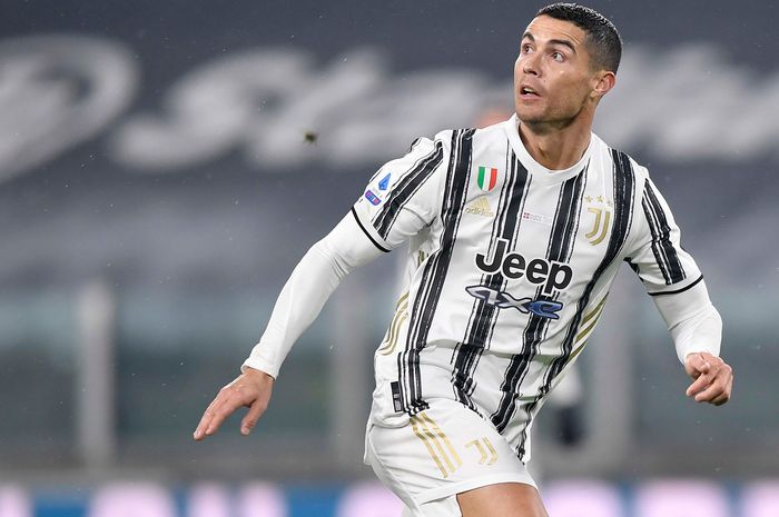 Striker Juventus, Cristiano Ronaldo, menyia-nyiakan penalti yang membuat timnya gagal meraih tiga poin atas Atalanta di Liga Italia.