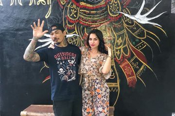 Tahu Istrinya Tak Suka Lakukan Ini Jerinx Justru Paksa Nora