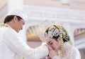 Sikap Syahrini yang Tak Mau Lepas Peluk Suami Jadi Sorotan, Reino Barack Hanya Pasang Muka Datar, Risih?