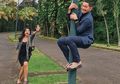 Berbusana Rapi Bak Model dan Pebisnis Sukses, Elsa dan Nino Ikatan Cinta Malah Pipis di Kebun Hingga Panjat Tiang!