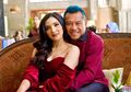 Jutaan Orang Tidak Menyadari Bahwa Istri Anang Hermansyah Ternyata Punya Kakek dan Nenek yang Berdarah Biru