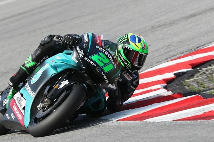 Pebalap Petronas Yamaha SRT, Franco Morbidelli, ketika menjalani uji coba di Sirkuit Sepang, Malaysia, Jumat (8/2/2019).