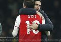 Arsenal Terpuruk Bersama Mikel Arteta, Mesut Oezil Langsung Bereaksi