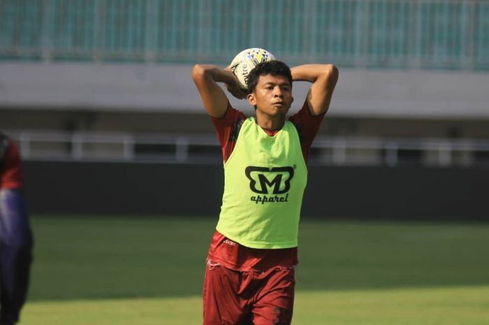 Bek sayap Tira Persikabo, Rifad Marasabessy pada official training di Stadion Pakansari, Kabupaten Bogor, Senin ( 15/7/2019).