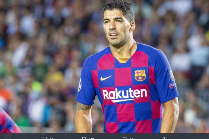 Penyerang Barcelona, Luis Suarez, tengah dalam persimpangan jalan, antara bertahan atau pindah ke klub baru pada bursa transfer musim panas 2020.