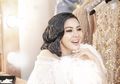 Tampilan Seksi Syahrini Pakai Dress Transparan Belahan Dada Rendah Harga Jutaan Rupiah Ini Tuai Pujian Netizen