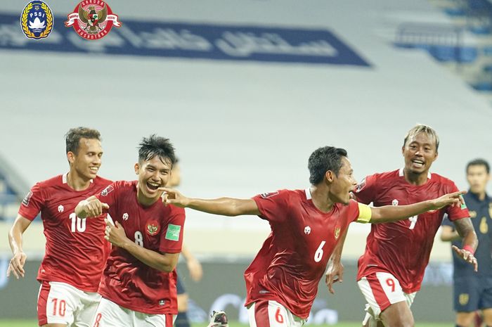 Selebrasi Evan Dimas usai cetak gol ke gawang Thailand dalam laga Kualifikasi Piala Dunia 2022 zona Asia grup G, di  Stadion Al-Maktoum, Dubai, Uni Emirat Arab (UEA), Kamis (3/6/2021).