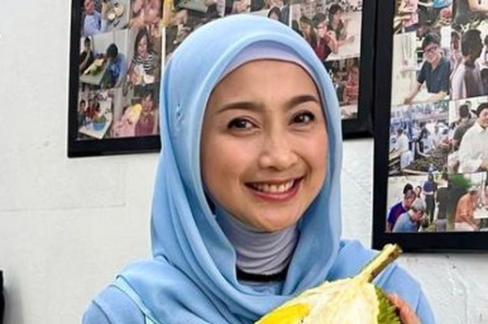 Desy Ratnasari Girang Bukan Kepalang saat Dapat Kado Ulang Tahun dari