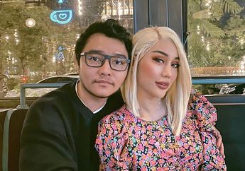 Heboh Lucinta Luna Pamer Foto Punggung Mulus sang Kekasih Saat Berenang, Netizen: Tunjukan Dada Telanjangmu Abash!