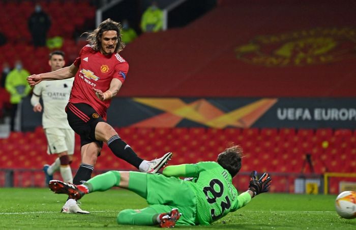 Edinson Cavani mencetak dua gol dalam kemenangan 6-2 Manchester United atas AS Roma dalam leg pertama semifinal Liga Europa 2020-2021.