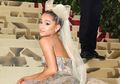 Ariana Grande dan Dalton Gomez Resmi Menikah, Upacaranya Disaksikan 20 Kerabat Dekat