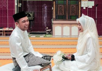 Rela Berkorban dengan Hidup Nelangsa Rp 300 Ribu per Bulan, Pria Ini Sukses Nikahi Kekasihnya Meskipun Hanya Digaji Rp 4 Juta!