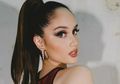 Tampil Seksi Pakai Gaun Belahan Tinggi Hingga Disebut Mirip Ariana Grande, Cinta Laura Sukses Jadi Sorotan Netizen!