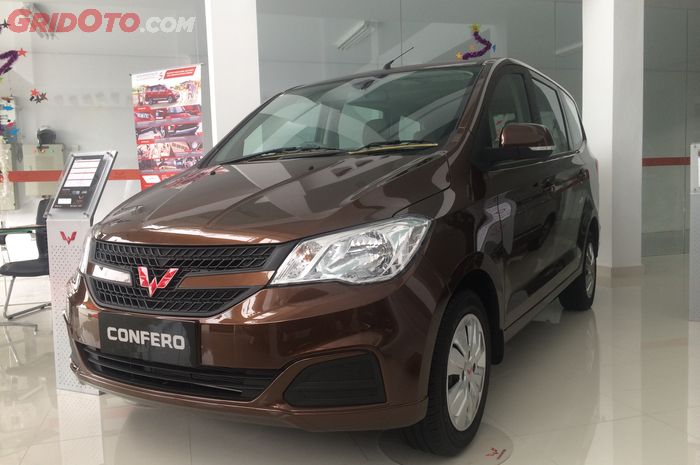 Belanja Asik Di Tahun Epic Beli Wuling Confero Dapat Diskon Hingga Puluhan Juta Gridoto Com