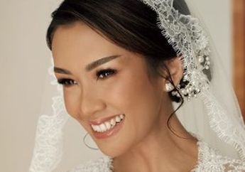 'Semoga Allah Menempatkan di Tempat TerbaikNya' Netizen Menangis, Rekan Artis Tulis Doa di Akun Instagram Melanie Putria! Duka Sang Artis Kehilangan Orang Tercinta: Al Fatihah