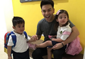 Tabloid NOVA Terbaru: Ayah Idaman! Meski Sibuk Syuting, Jonathan Frizzy Rajin Antar Anak ke Sekolah