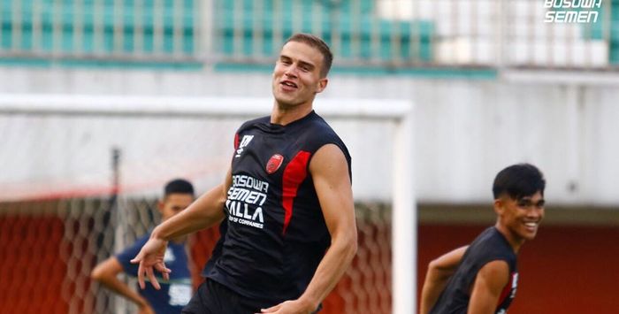 Pemain PSM Makassar, Eero Markkanen dalam sesi latihan jelang menghadapi PSS Sleman pada Jumat (23/8/2019).