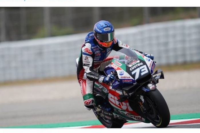 Pembalap LCR Honda, Alex Marquez saat tampil pada hari kedua MotoGP Catalunya, Sabtu (5/6/2021)