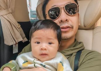 Terlihat Konyol, Raditya Dika Justru Nangis Saat Anak Sedang Sakit