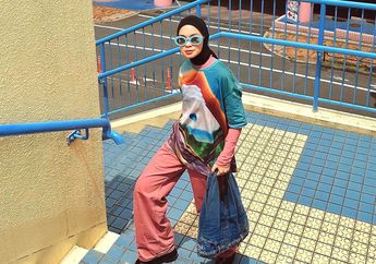 8 Inspirasi Outfit Hijab buat ke WTF 2023. Unik dan Kece Buat Foto!