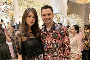 Rela Antri Panjang Di Resepsi Pernikahan Rezky Aditya Dan Citra Kirana Nabila Syakieb Sebut Calon Ipar Nggak Jadi Semua Halaman Grid Star