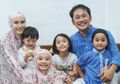 #FamilyQuality Ala Zaskia Adya Mecca Selepas Sahur Bersama 2 Putrinya, Ajarkan Agama Sejak Dini dengan Lembut Tanpa Paksaan
