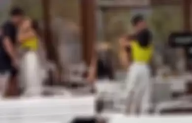Gisel kepergok liburan bareng Wijin di Bali. Video keduanya tersebar luas. Netizen berharap keduanya balikan.