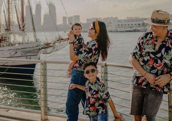 #FamilyQuality: Ryan Delon dan Sharena Ajak Buah Hati Bermain Bersama Hewan Peliharaan, Terlihat Sepele Tapi Punya Segudang Dampak Positif!