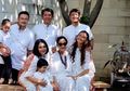 Ikut Rayakan Idul Fitri 1440 H Bersama Keluarga Dimas Anggara, Begini Potret Nadine Chandrawinata Pakai Kaftan