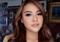 Biasa Pamer Lekuk Tubuh Seksi, Kini Aurel Hermansyah Tampil Beda Pakai Hijab Pashmina Lilit, Sudah Mantap?