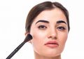 3 Produk Makeup Perempuan Big Size Wajib Punya Agar Makeup Tahan Lama